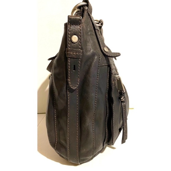 Elegant Black distressed Leather Tote Bag - Picture 4 of 9